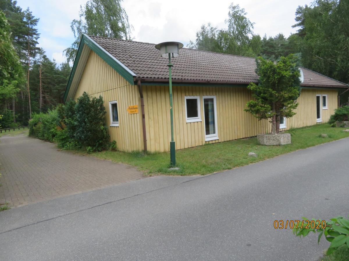 Gruppenbungalow-Waldhaus-Am Ferienpark Миров Экстерьер фото